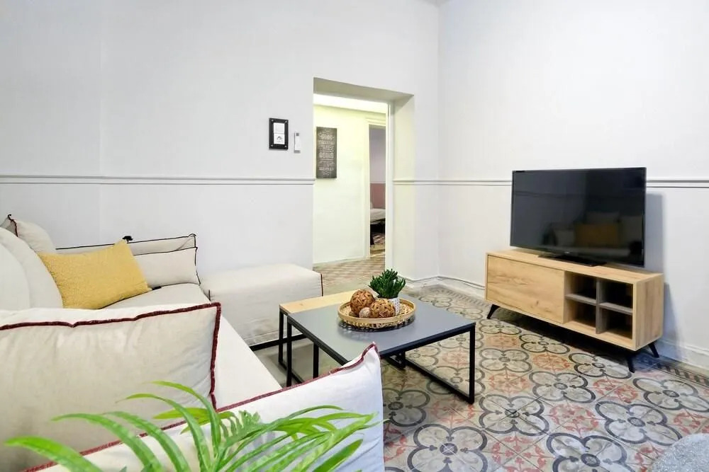 Acropolis Echoes Apartment