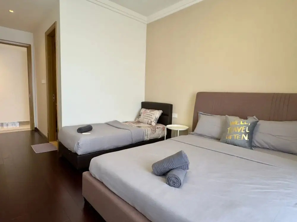 JB City CIQ-R&F Shopping Mall Apartment