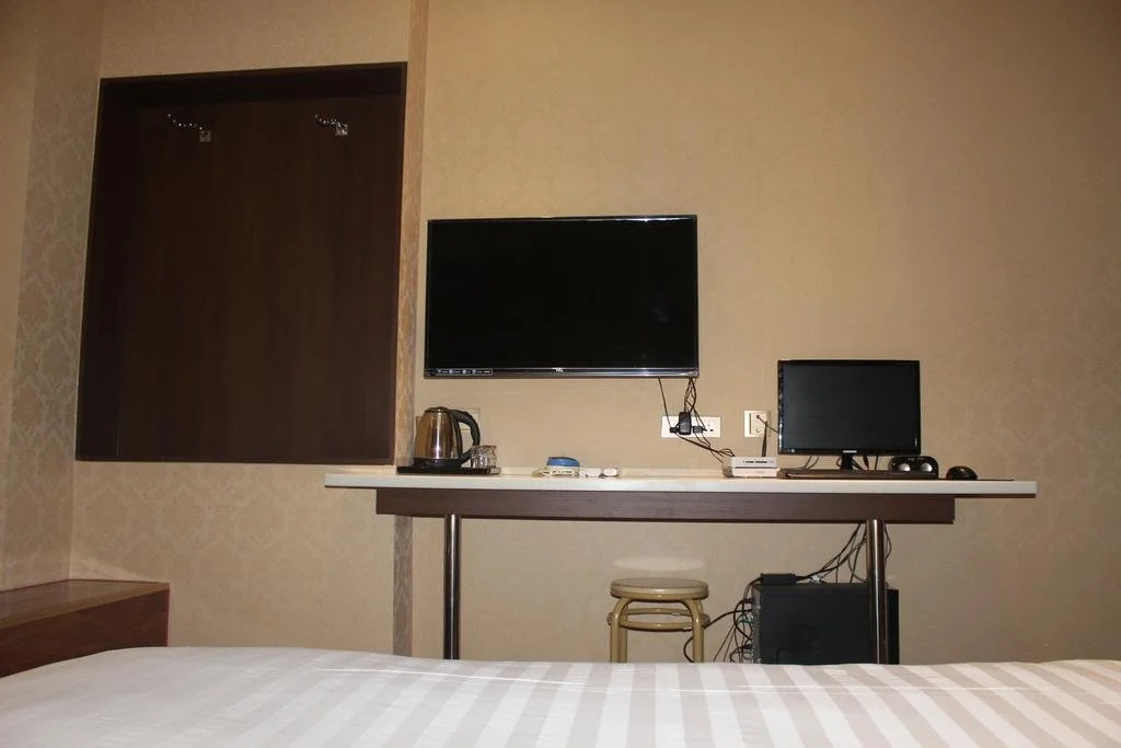Zhangye Liangmao Hotel