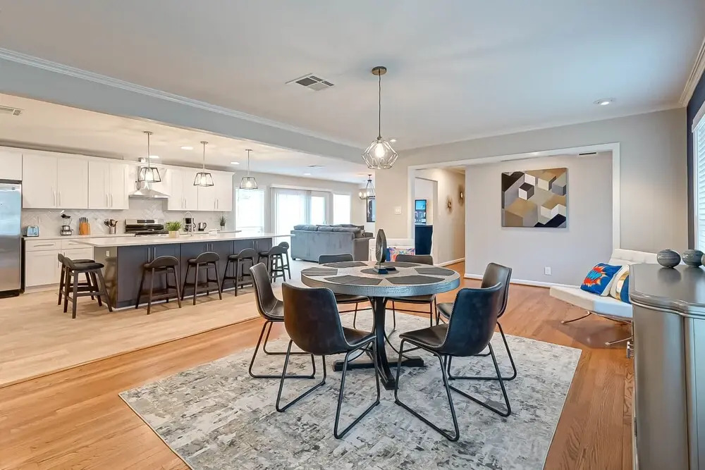 Relax Central in Houston, 10 Mins to Galleria, Work-cation, 4 Bdrms, 3 Baths