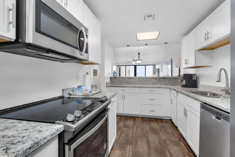Navarre Towers 1205