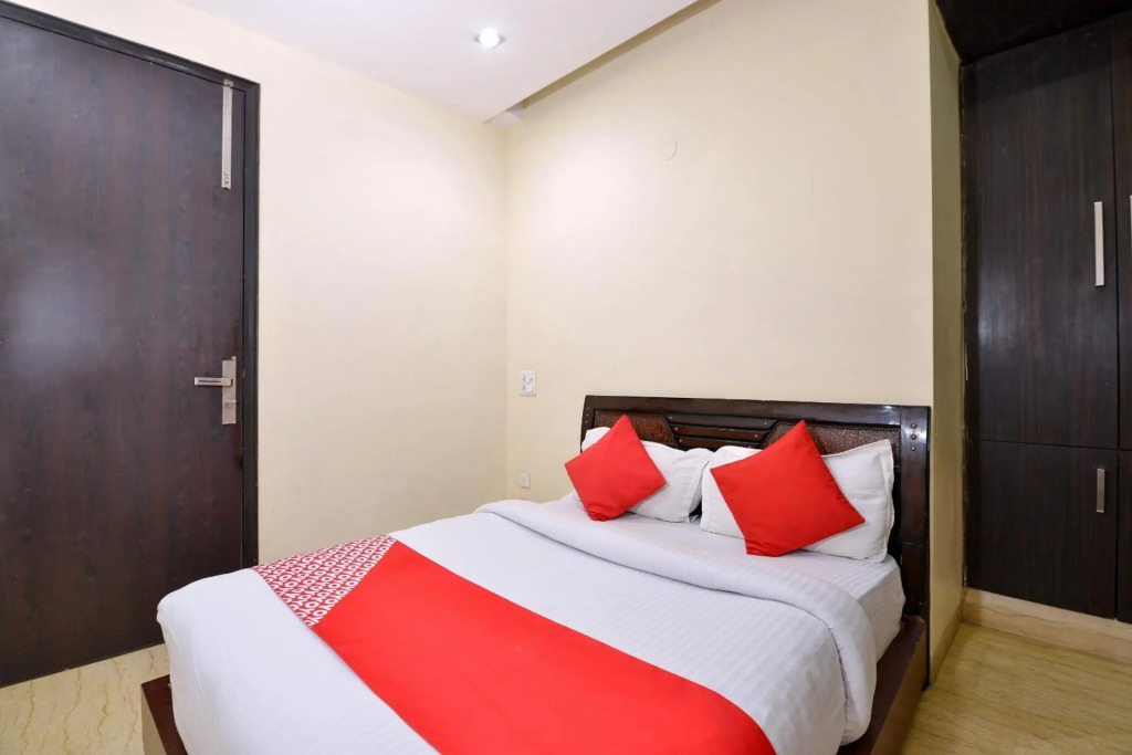 Capital O 466 Hotel Lotus B&b