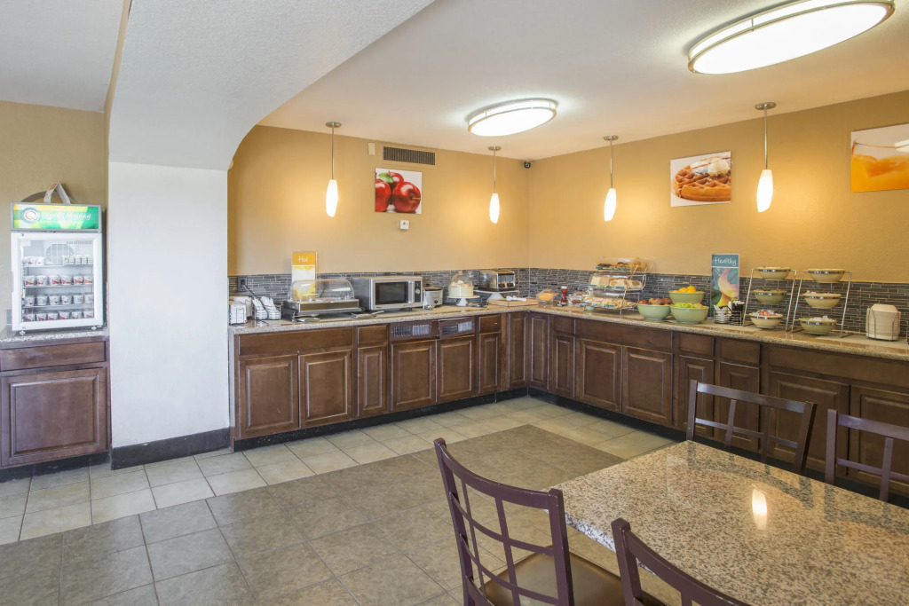Quality Inn & Suites Denver Stapleton