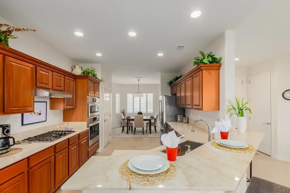 Grand Spectacular 3/3 with Separate Casita on the Golf Course! by RedAwning