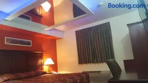Royal Windsor Inn & Suites