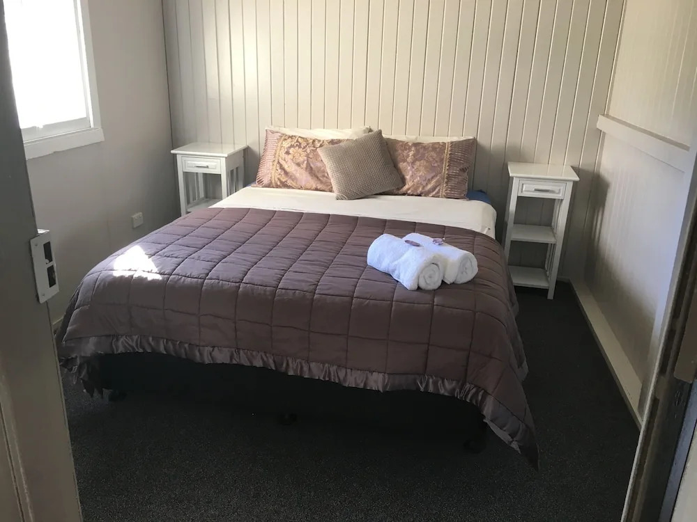 Goondi Hill Hotel
