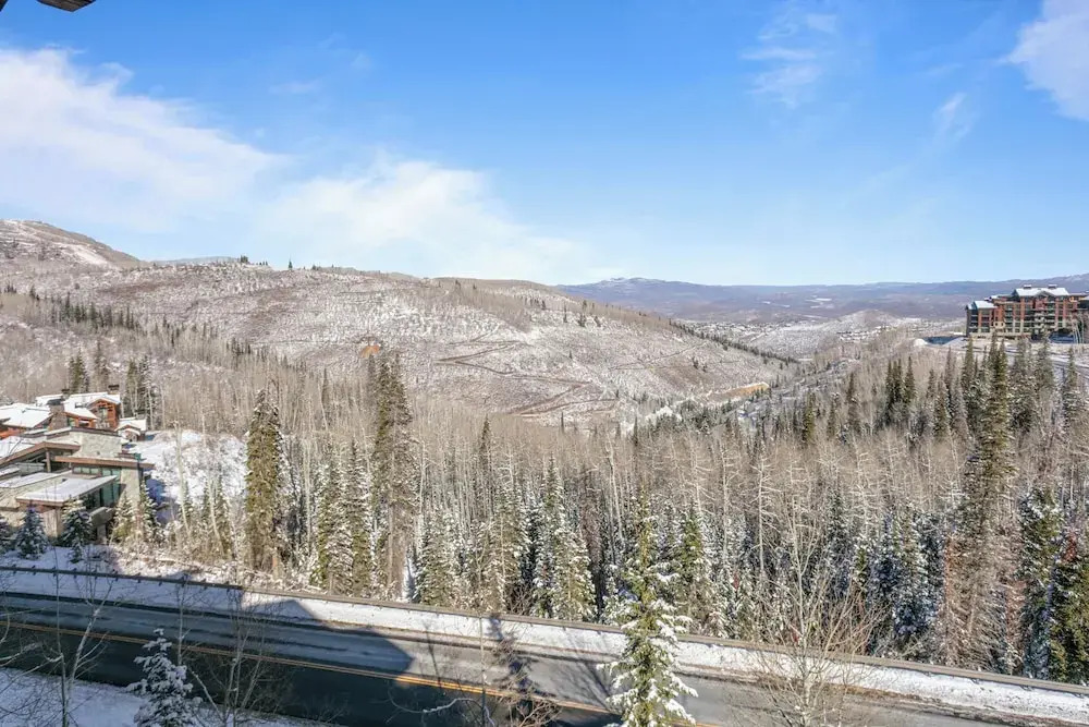 Grand Lodge - Penthouse #505 - Ski-in/ski-out 5 Bedroom Condo