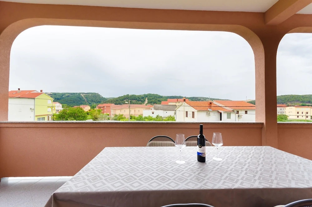 Apartments and Room Ljubica