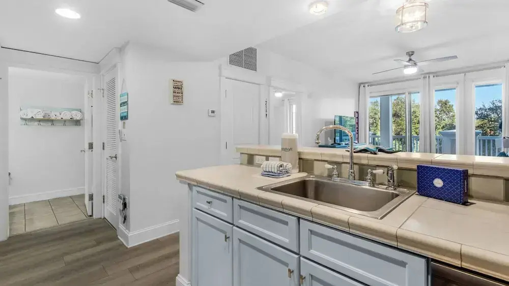 Steps From Baytowne Wharf With Pool & Private Beach Access
