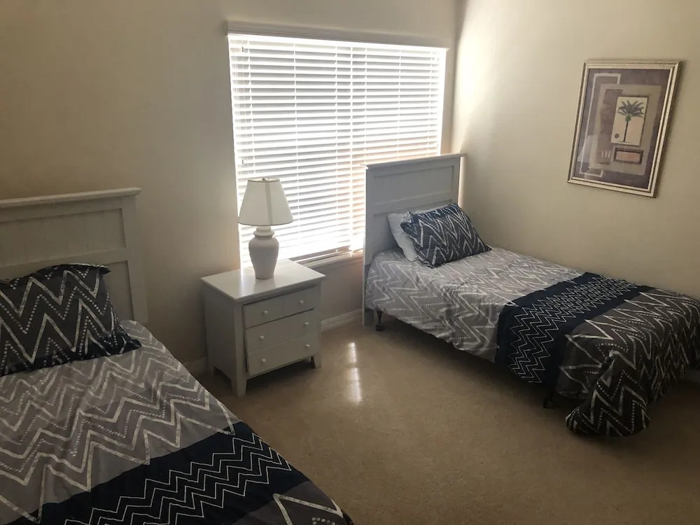 Lovely 4 Bed Home with Private Pool and Game Room in Disney Area SR1007SRD
