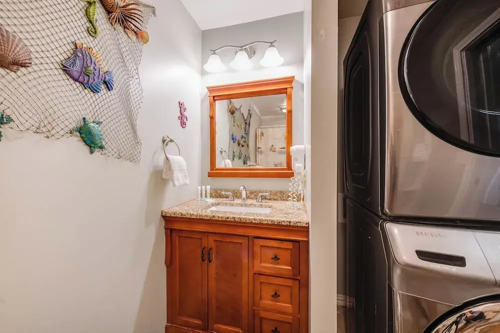Gulf Breeze by Silver Sands Vacation Rentals