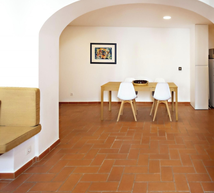 Yellow Stripe in Tavira