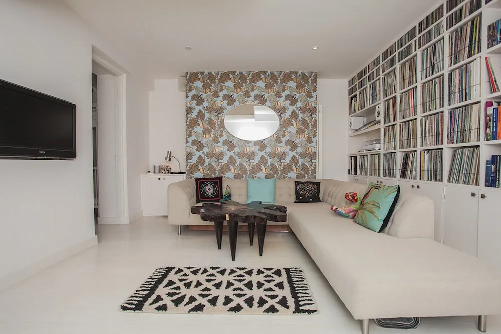 2 Bedroom Flat Near Portobello With Garden