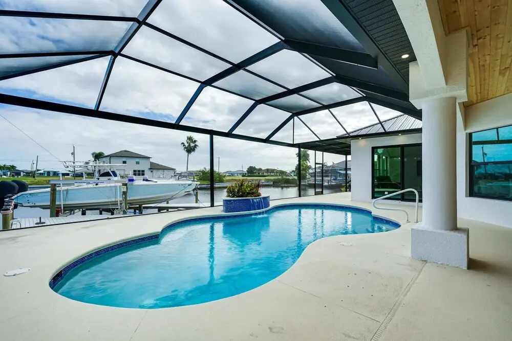 Dock + Lanai: Waterfront Escape in Cape Coral!