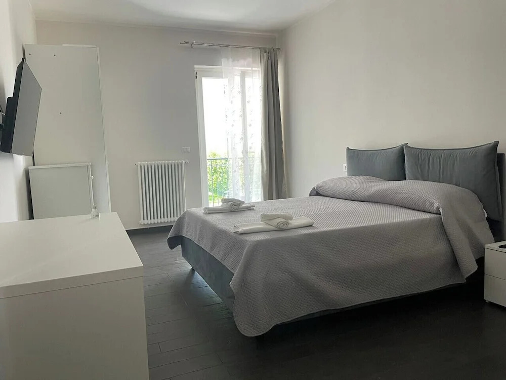 Villa Marisa Resort