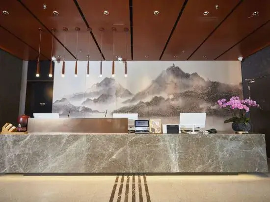 Jinjiang Metropolo (Langshan Scenic Spot hotel of Nantong University)