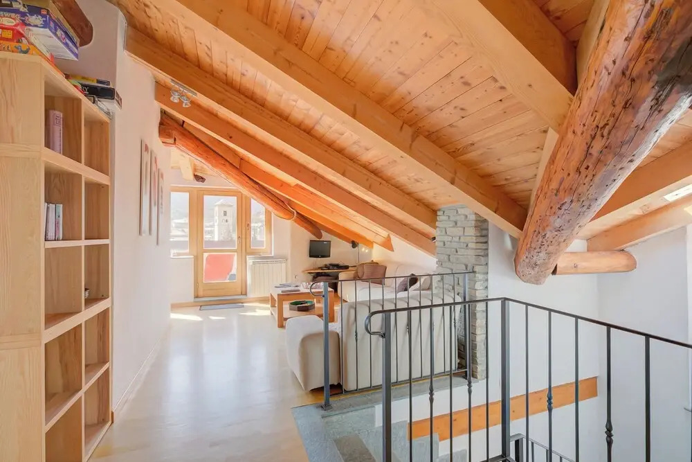 Sunny Penthouse