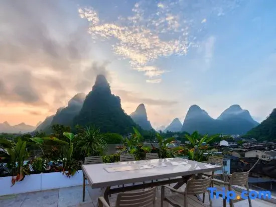 Huangyao Yueshe Sky Terrace Panorama Hotel