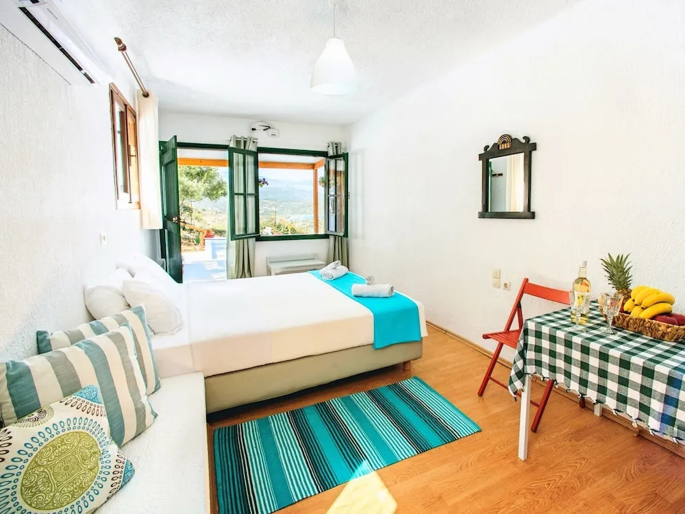 Stunning Apartment in Agios Nikolaos Near Beach