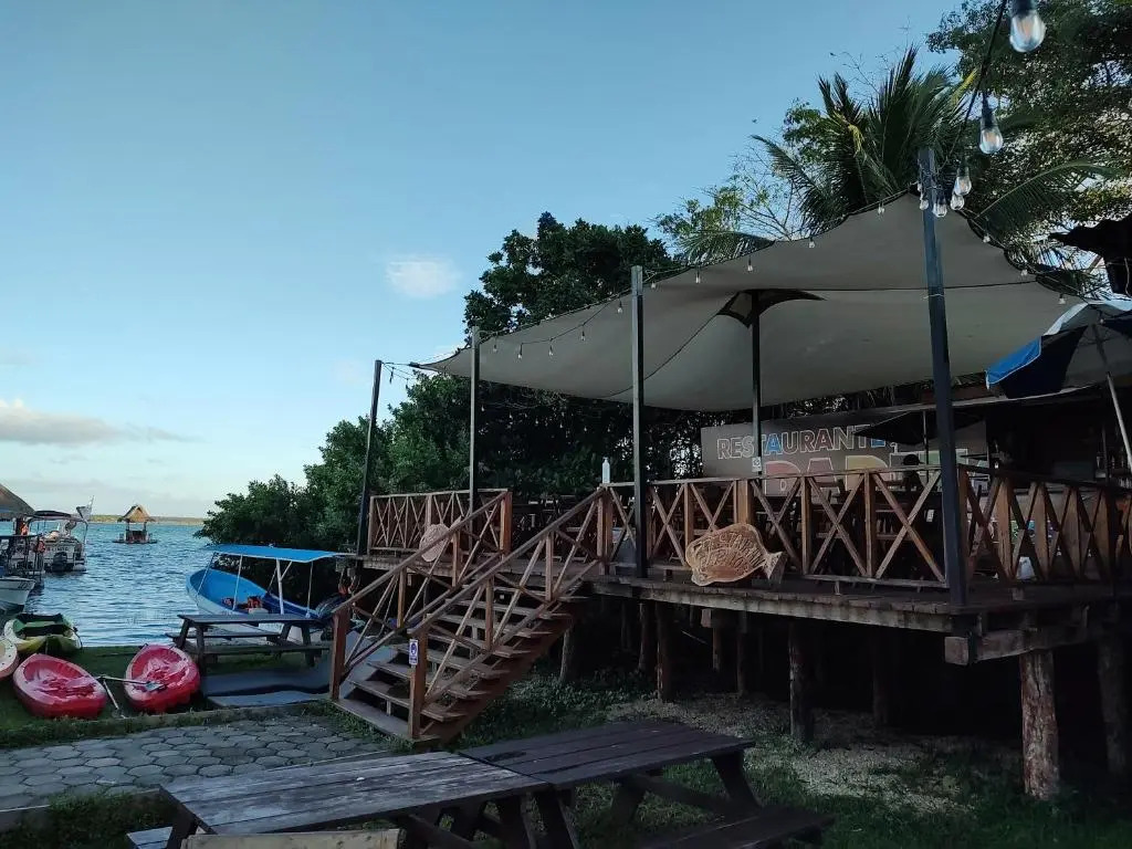 Papitos Bacalar Hotel and Marina