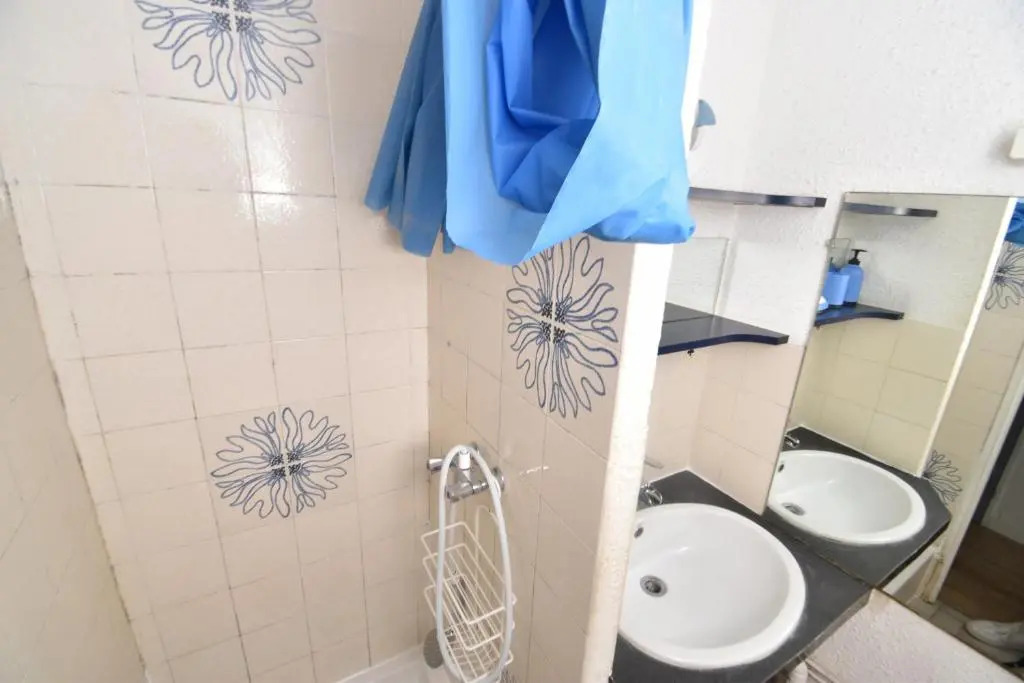 Studio cabine avec piscine LB C