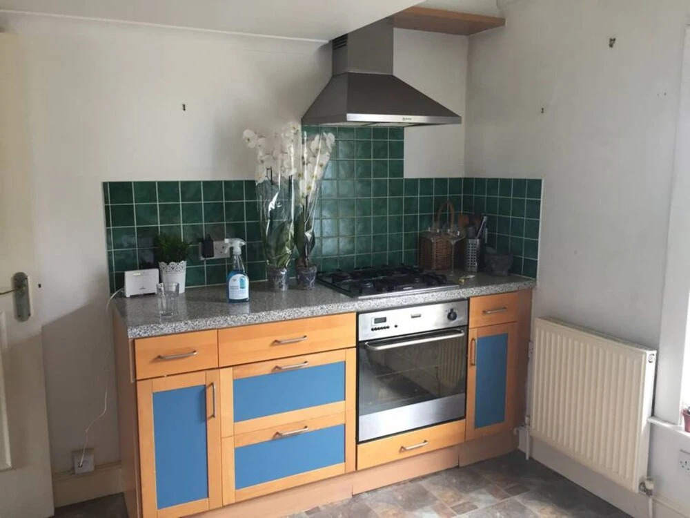 Clapham North 2 Bedroom Flat