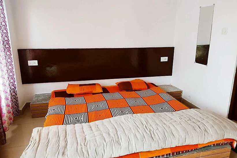 Janardan Studio Hotel Kausani