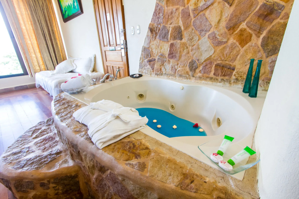 Issimo Suites Boutique Hotel & Spa - Adults Only