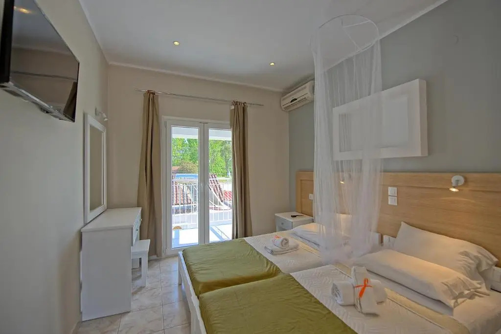 Sidari Beach Villa with private pool by DadoVillas