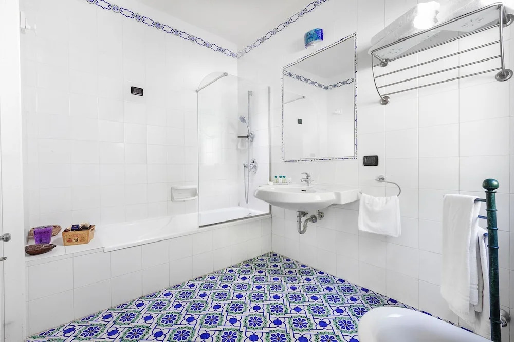 AMORE RENTALS - Villa Terri