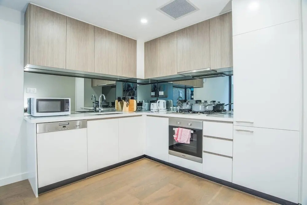 Lovely & Luxurious Townhouse In Zetland