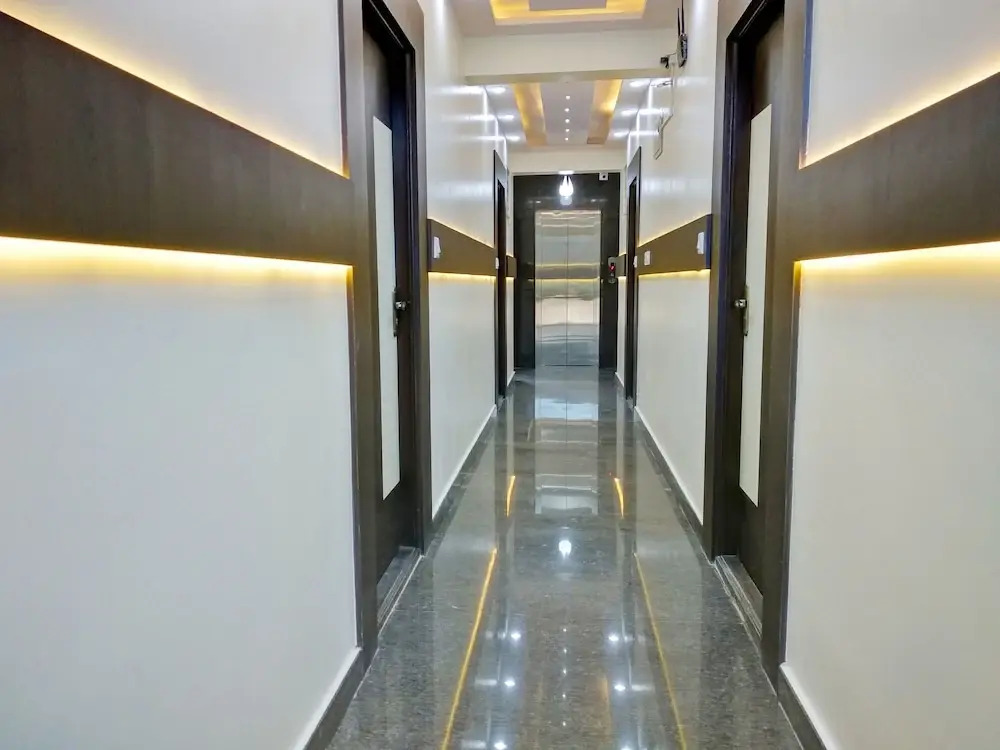 10525 Varcity Abra Madiwala