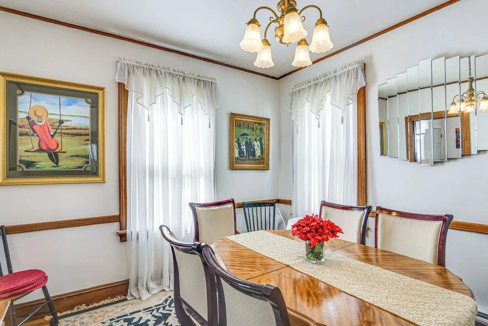Walk to Wharf & Beaches! Newport Home w/ Patio