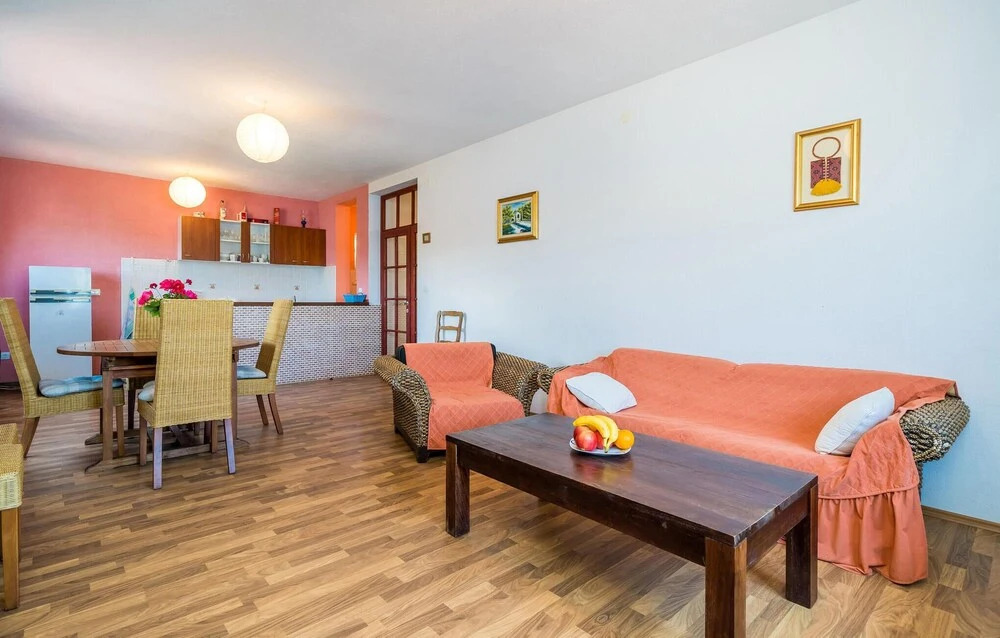 Beautiful Home in Gruda With Wifi and 2 Bedrooms