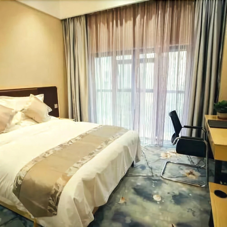 Qianyuan Hotel