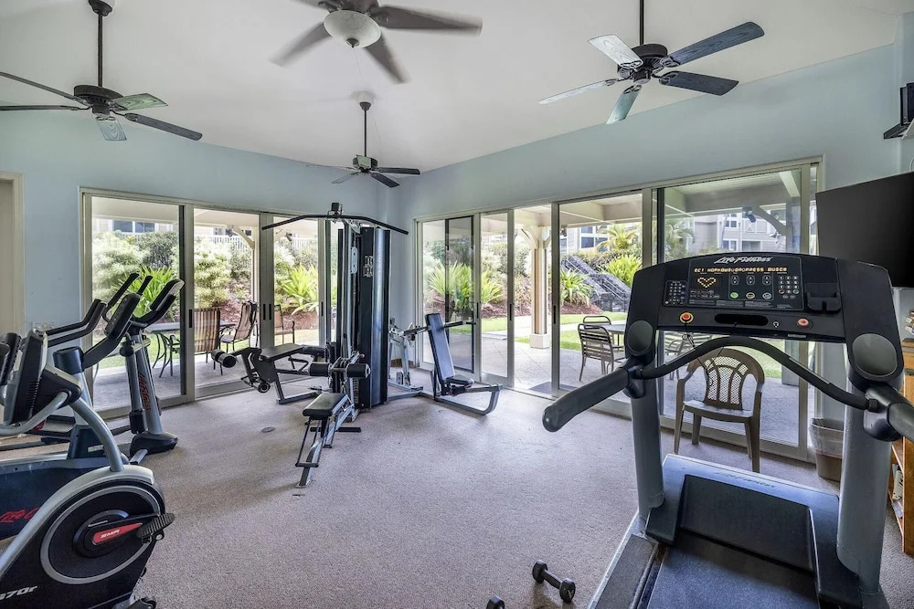 Alii Cove#s1 Beautiful 2 Level Unit With AC