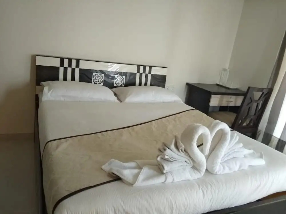 Sea View Room With Reasonable Price In Parel