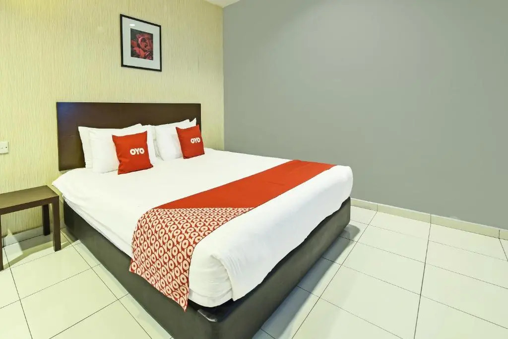 Hotel O M Three Hotel