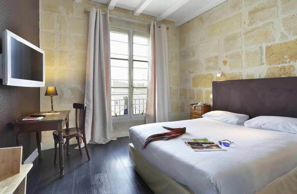 Hôtel La Tour Intendance