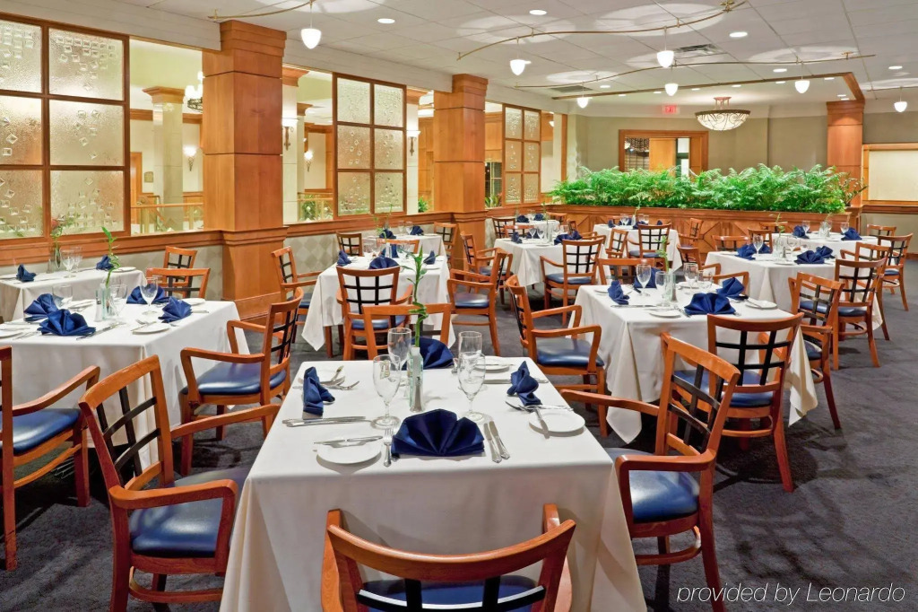 Crowne Plaza Hotel Philadelphia - King of Prussia by IHG