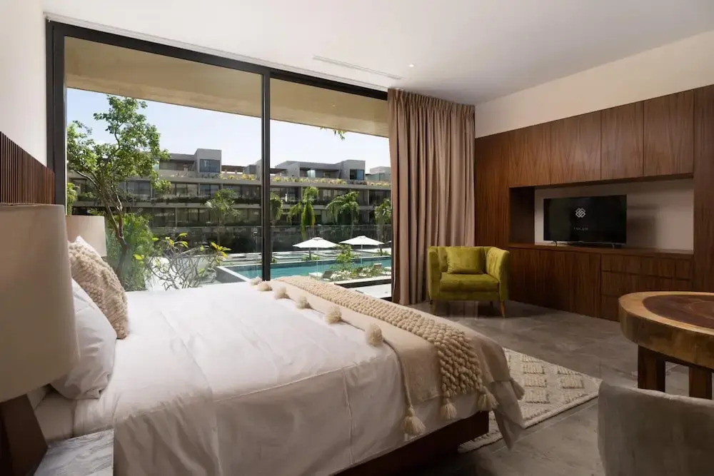 Marvellous Modern Living Moments in our Luxury Studio With Pool View Spa Gym Access