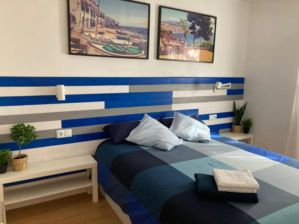 Apartamento con WiFi y Aire acondicionado en Pals Playa