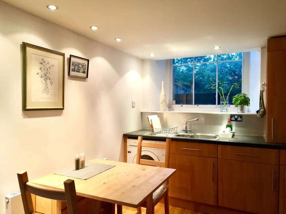 1 Bedroom Mezzanine Flat