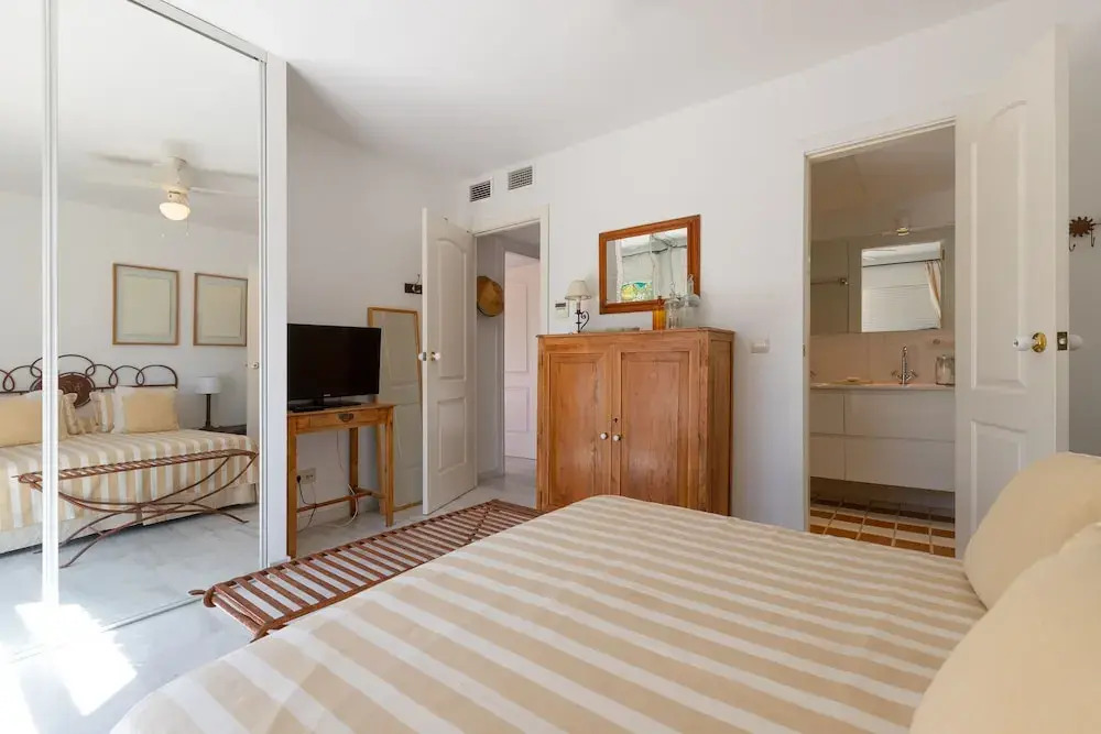 Lunamar in Marbella With 4 Bedrooms and 3 Bathrooms