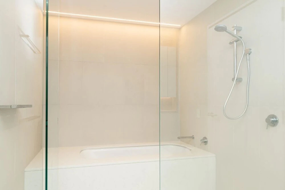 New 2 Bedroom Darling Harbor Apartment