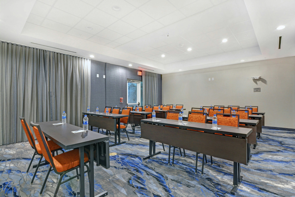 Fairfield Inn & Suites by Marriott Houston NASA/Webster
