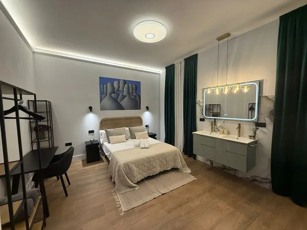 Ventura Luxury
