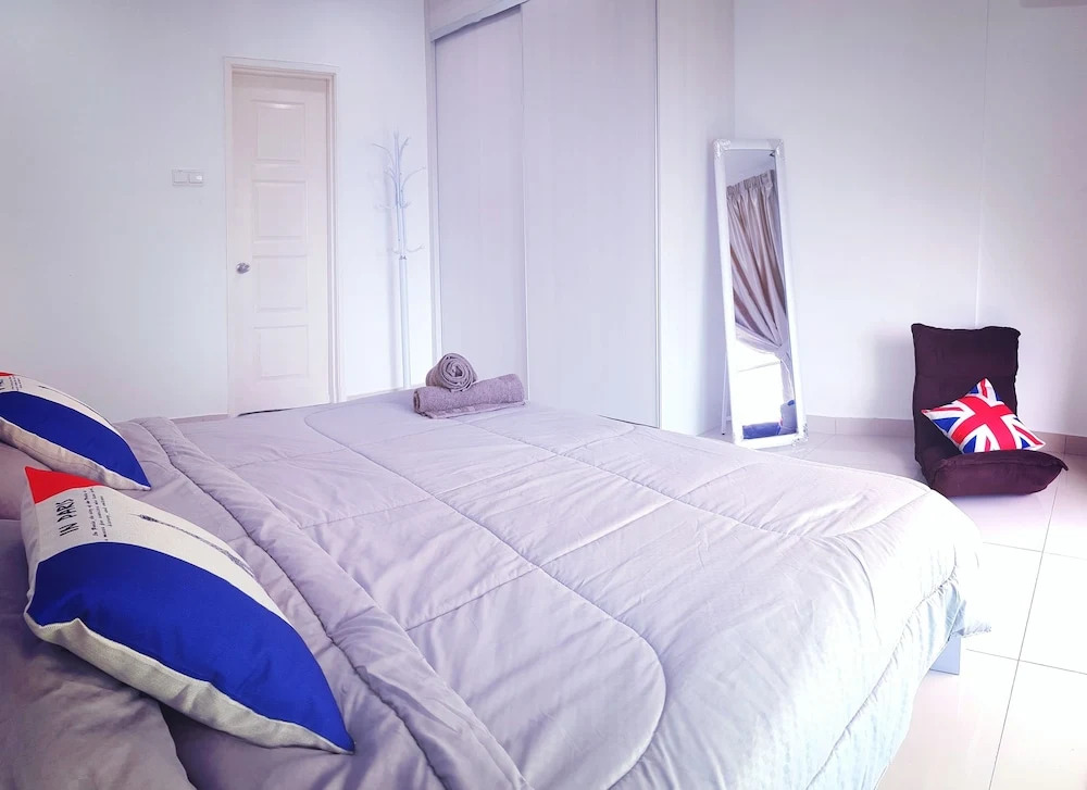 Gurney Cozy Suites Georgetown