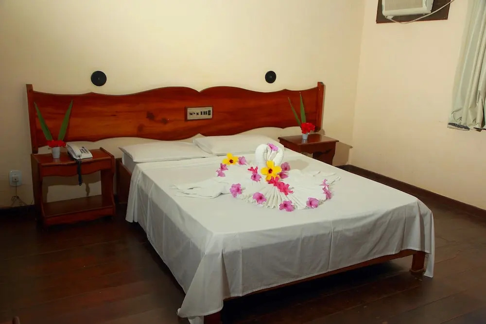 Oasis Praia Hotel