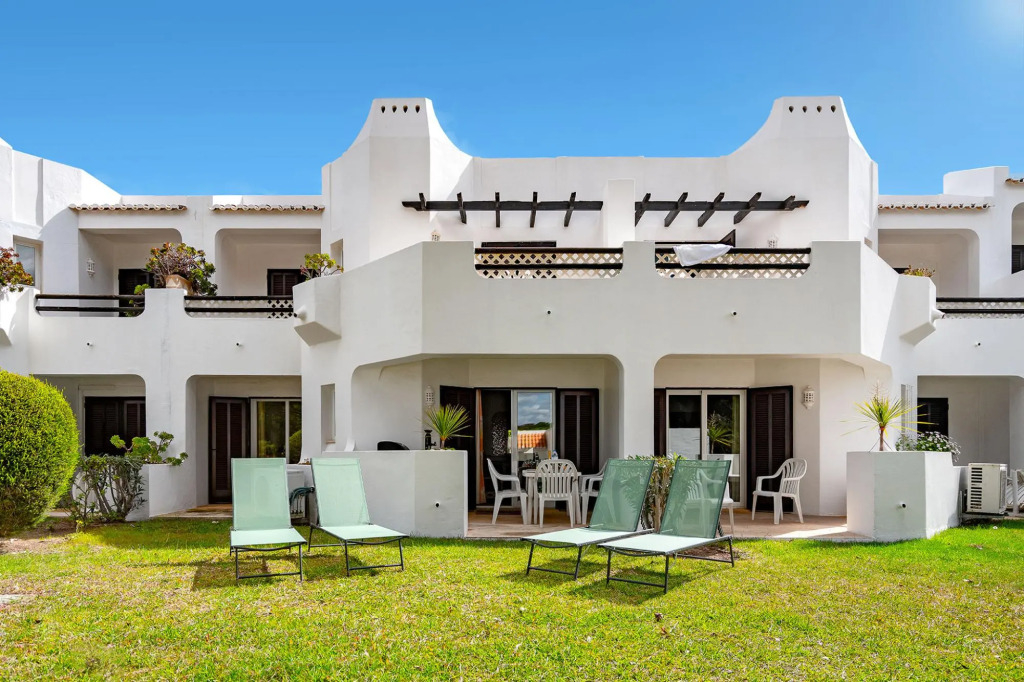 Charming Albufeira Apartment by Ideal Homes